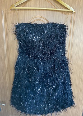 Zara Parlak Siyah Mini Straplez Elbise