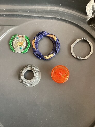  Beden Beyblade vanish fafnir