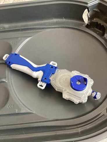Beyblade sparking launcher Sol