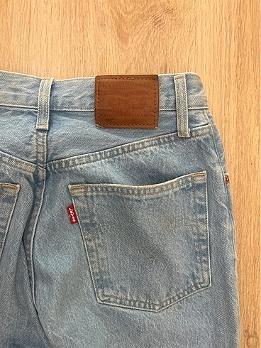 26 Beden Levis straight fit jean