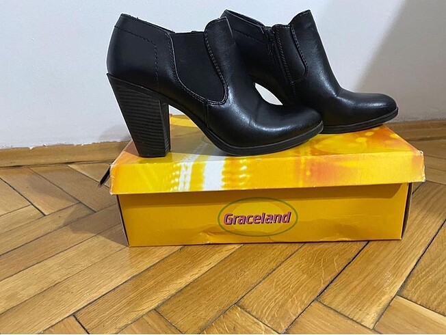 Deichmann Siyah topuklu bot