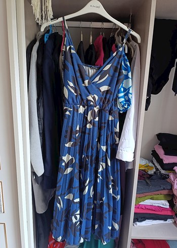 Lacivert Pilili Askılı Uzun Elbise - Görsel 3