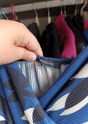 Lacivert Pilili Askılı Uzun Elbise - Görsel 4