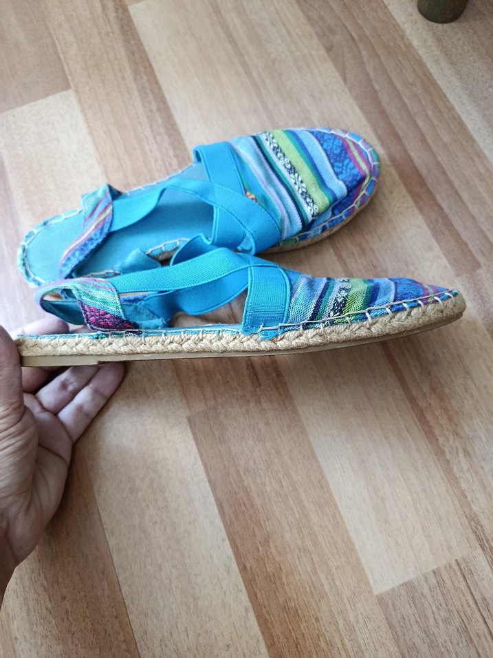 Renkli Desenli Rahat Bayan Sandalet - Görsel 4