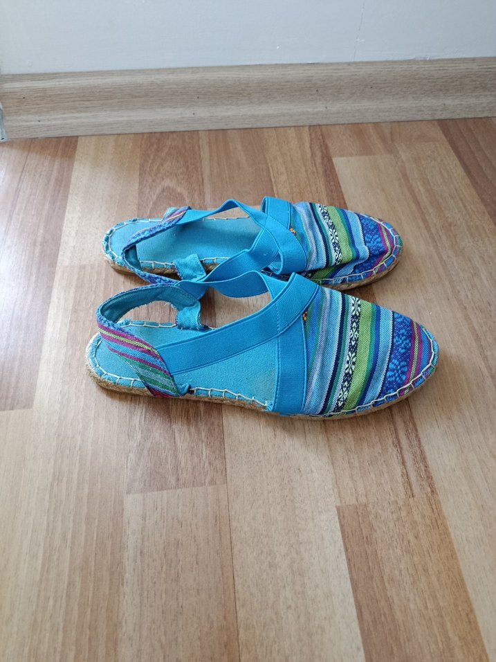 Renkli Desenli Rahat Bayan Sandalet - Görsel 3