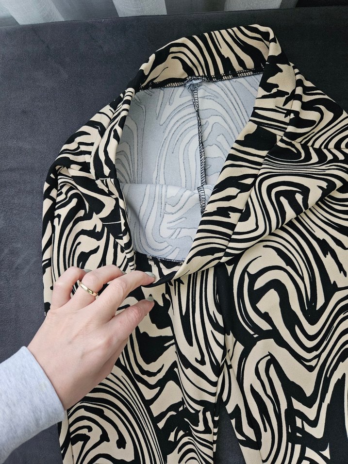 Zebra Desenli Kadın İspanyol Paça Pantolon - Görsel 4