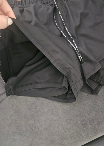 H&M Spor Şort - Görsel 3