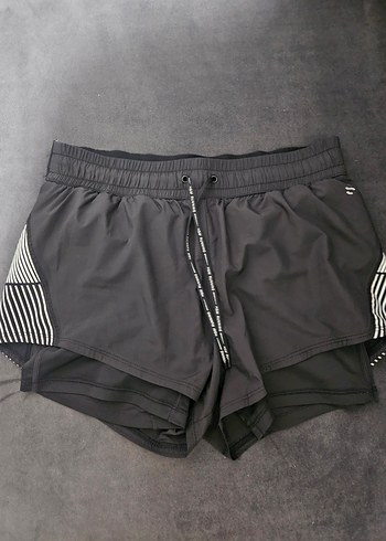H&M Spor Şort - Görsel 2