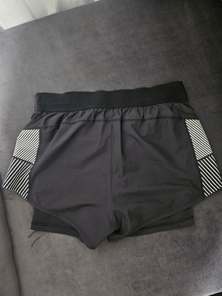 H&M Spor Şort - Görsel 5