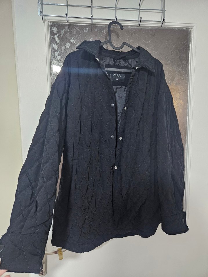 Lcw Siyah Kapitone Ceket - Görsel 3