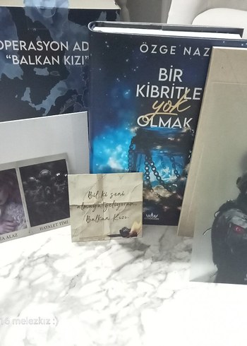  Özge Naz Roman Seti: Balkan Kızı ve Bir Kibritle Yok Olmak