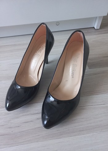 Siyah Rugan Stiletto Kadın Topuklu Ayakkabı