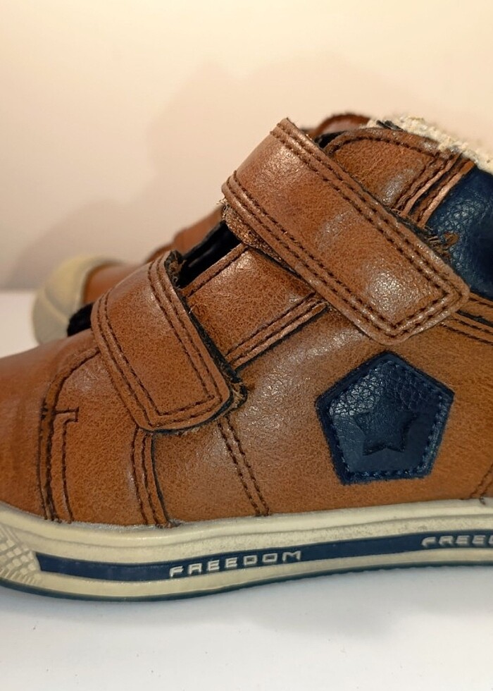 Çocuk botu - Görsel 3