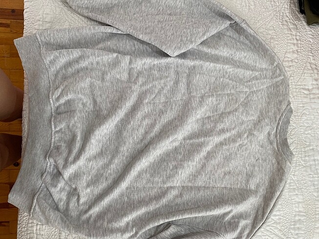 xs Beden Bershka sweatshirt