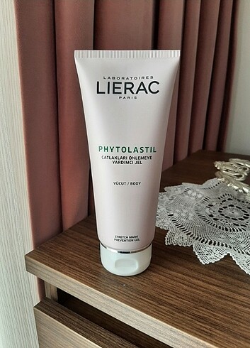 Lierac çatkak kremi 200ml