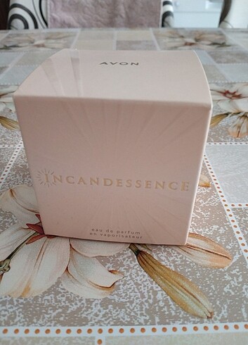 Avon Avon incandessence bayan 50 ml