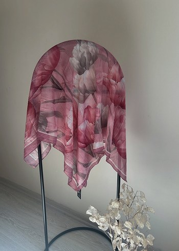 Pembe Lotus Desen Eşarp