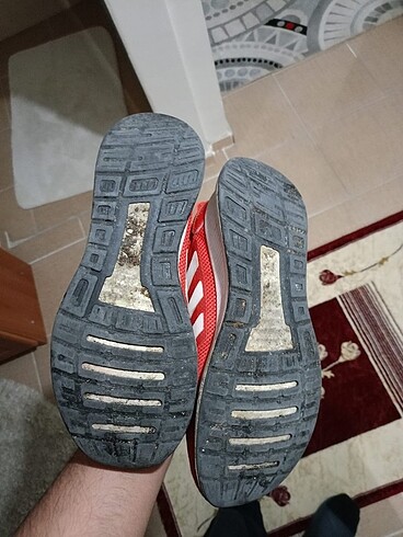 43 Beden kırmızı Renk Adidas
