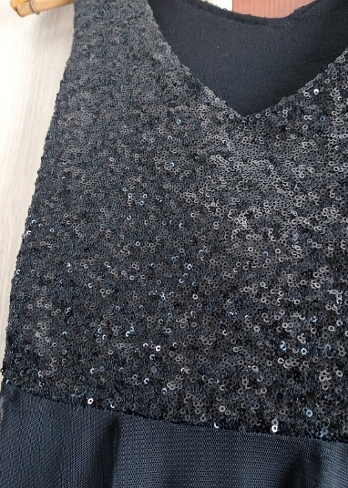 pullu siyah kisa elbise - Görsel 2