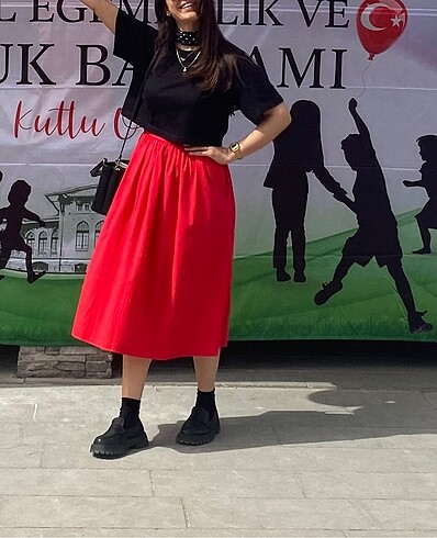 40 Beden Koton Kırmızı Elbise