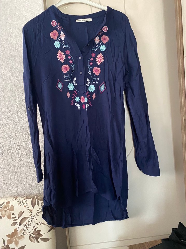 Nakışlı Lacivert Tunik — görsel 2/4