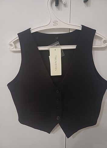 Zara Crop yelek