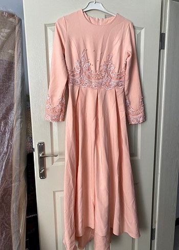 Pembe Nakışlı Uzun Kollu Dantel Elbise