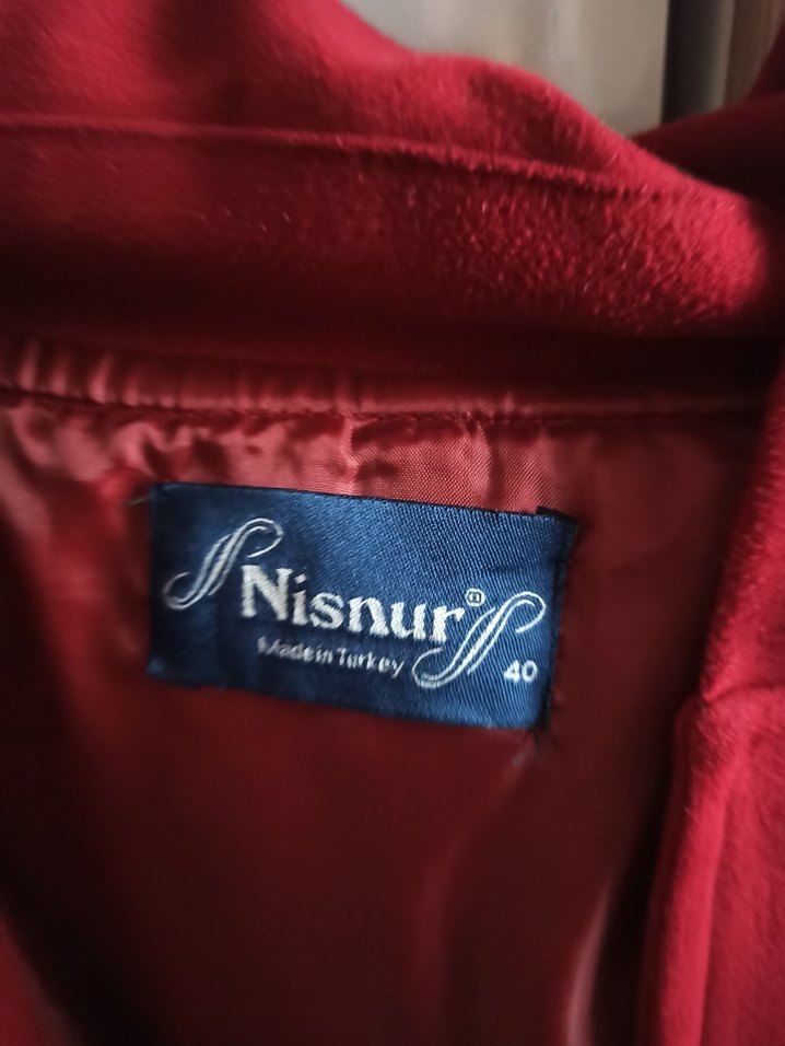 Kırmızı Kapüşonlu Kadın Kaban - Görsel 4