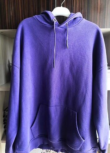 Bershka Sweatshirt 