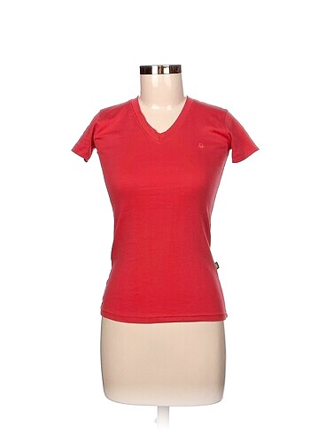 Benetton T-shirt %70 İndirimli.