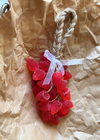 Çilek Kokulu Asma Sabun - Görsel 2