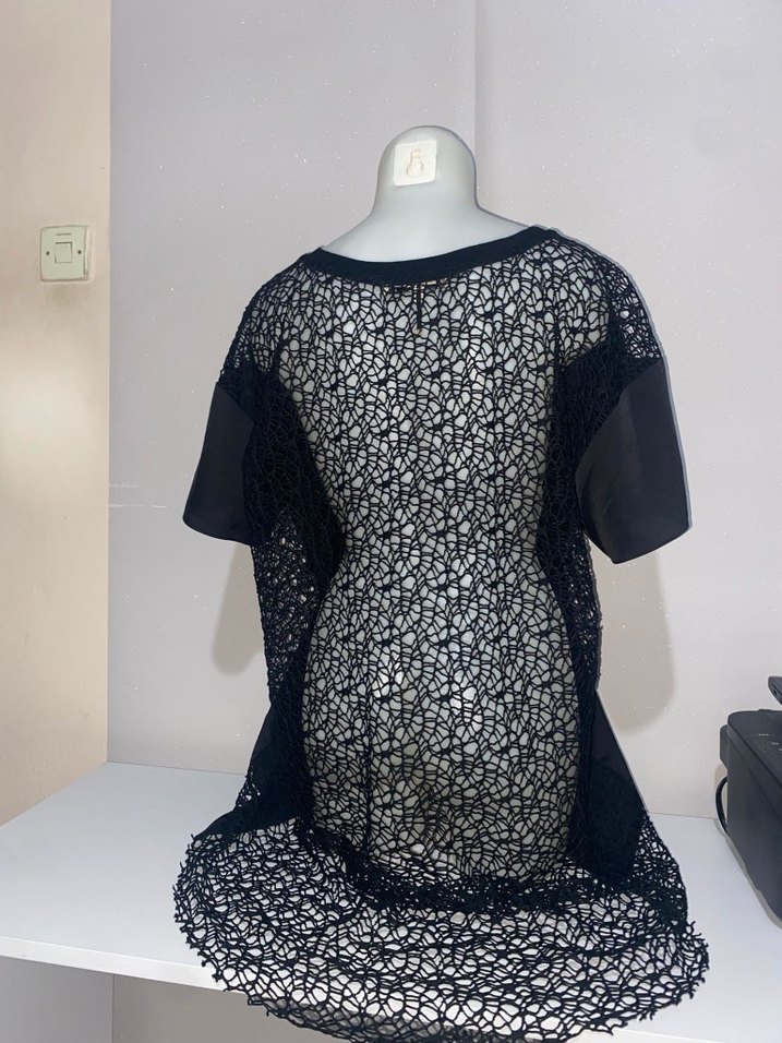 Kadın Siyah Kısa Kollu Saten Bluz - Görsel 2