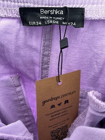 34 Beden çeşitli Renk Bershka Jean / Kot %70 İndirimli.