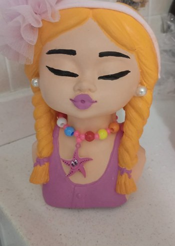 Pembe Saçlı kız