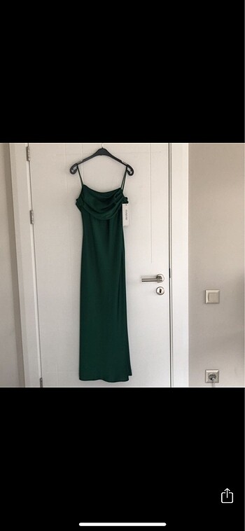 Diğer Yeşil midi boy saten elbise