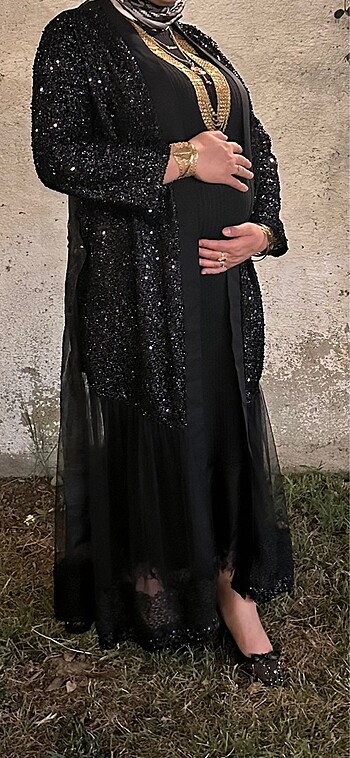 Siyah pullu abaya