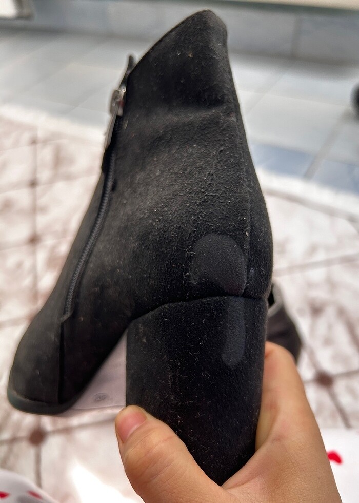 Siyah bot - Görsel 4