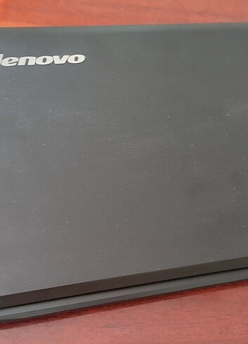  Beden Lenovo B540 dizüstü bilgisayari