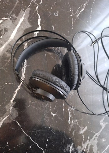 Akg K52 kulaküstü Stüdyo Kulaklık - Görsel 3