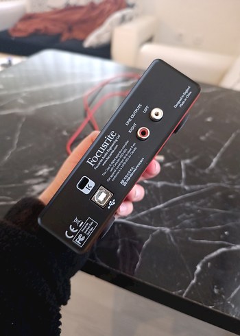 Focusrite Scarlett Solo Kırmızı Ses Kartı - Görsel 5