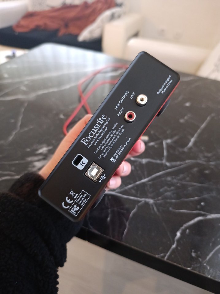 Focusrite Scarlett Solo Kırmızı Ses Kartı - Görsel 5