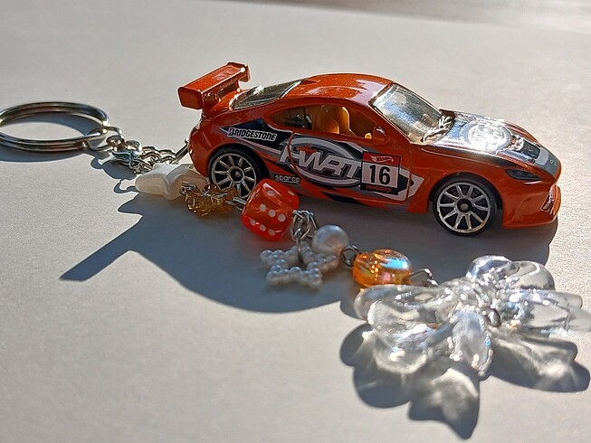 Toyota GR86 Cup Hot Wheels Anahtarlık - Görsel 3