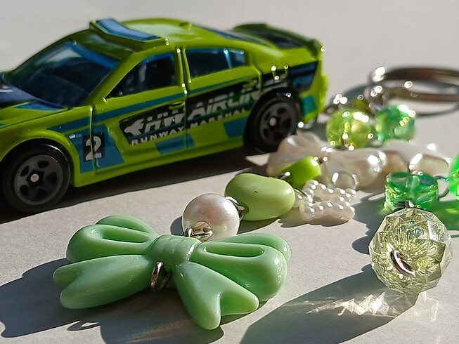 2015 Dodge Charger SRT Hot Wheels Anahtarlık - Görsel 2