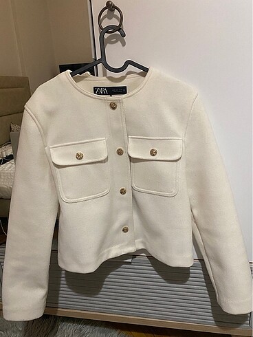 Zara Cepli Yumuşak Ceket