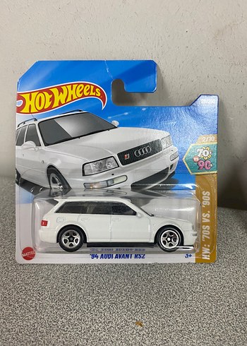 Çeşitli Renklerde Mini Oyuncak Arabalar - Görsel 8