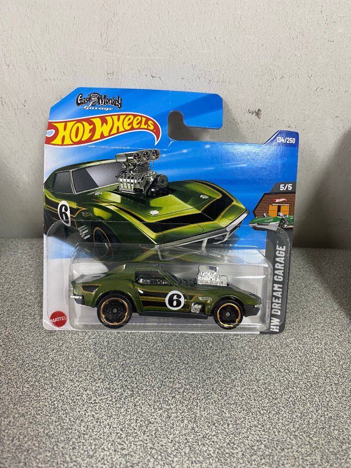 Çeşitli Renklerde Mini Oyuncak Arabalar - Görsel 5