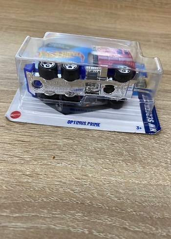 Hot Wheels Kırmızı Optimus Prime Oyuncak Kamyon