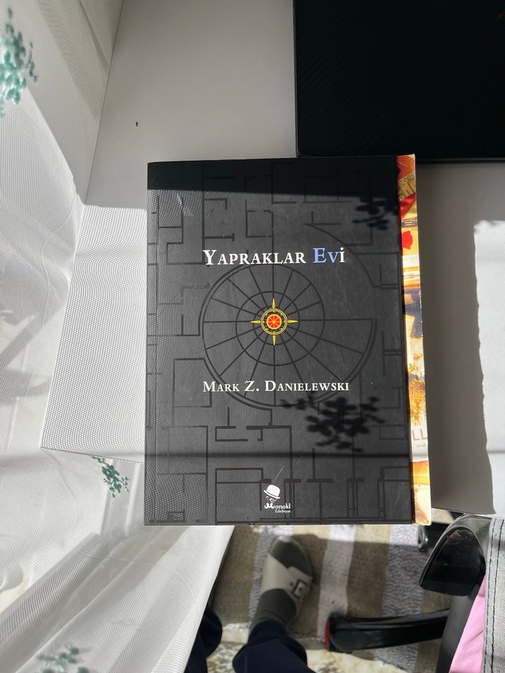 Yapraklar Evi - Mark Z. Danielewski - Görsel 2