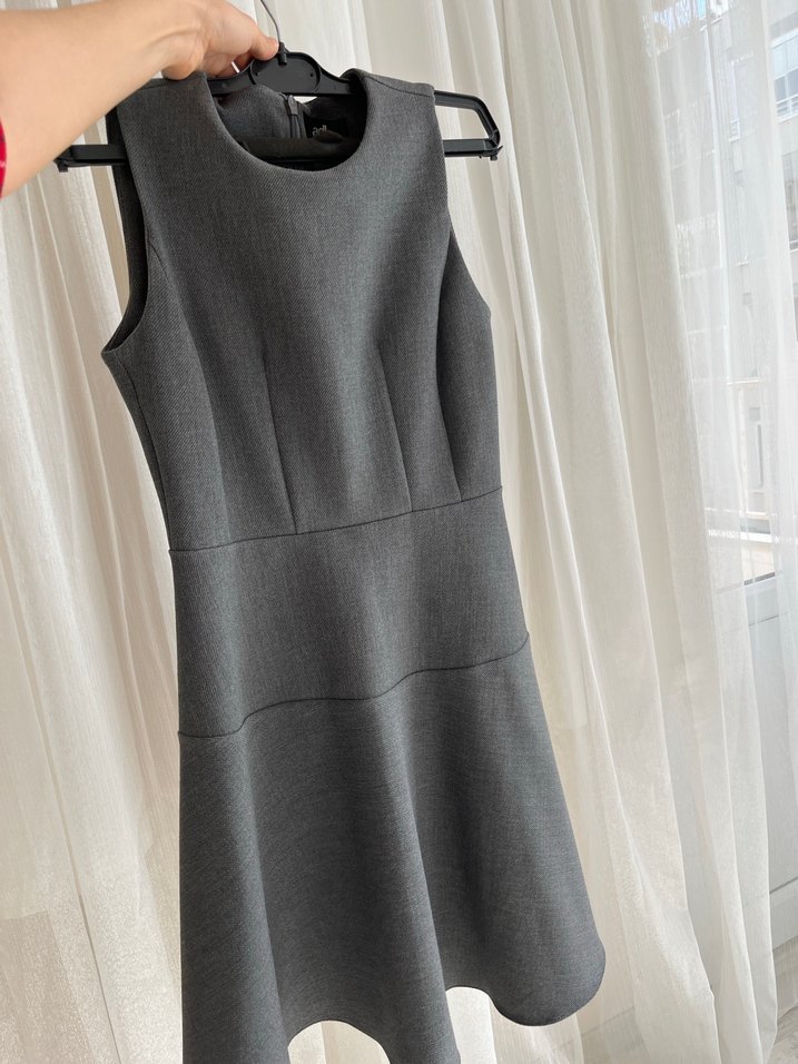 Gri Kolsuz Midi Elbise - Görsel 2