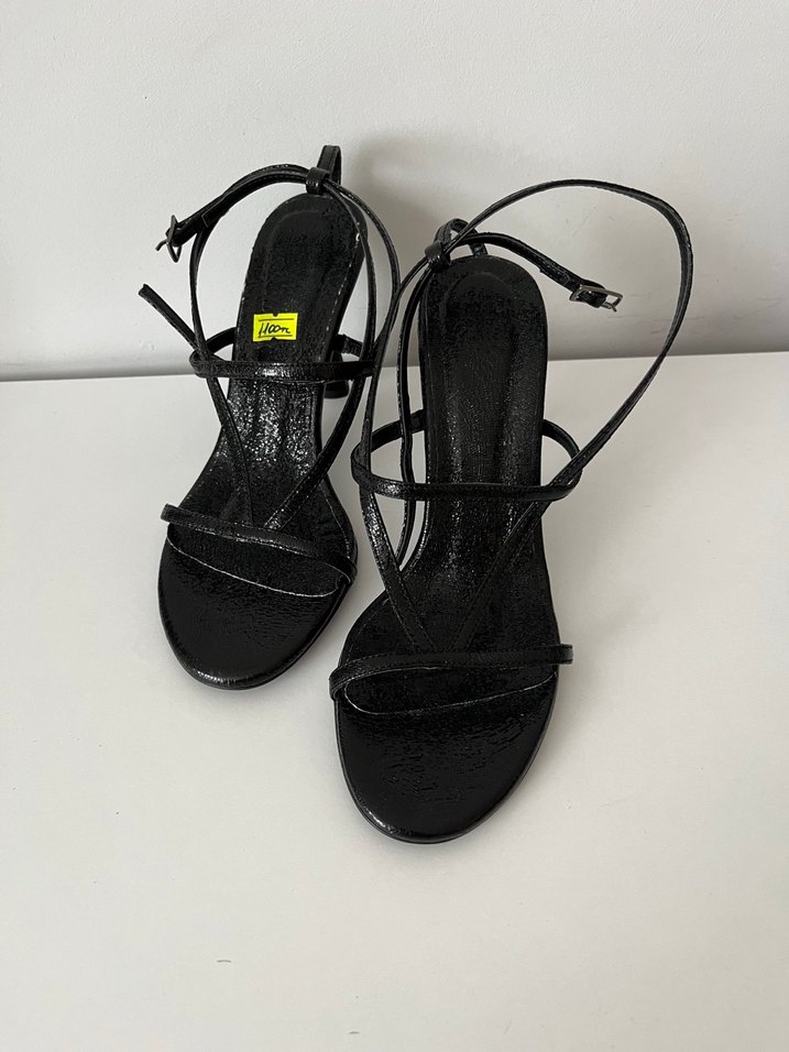 Siyah Topuklu Kadın Ayakkabı - Görsel 3